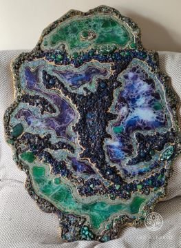 Tandem of lapis lazuli and malachite