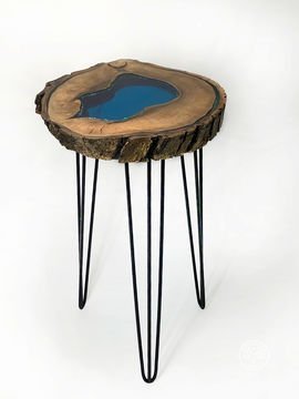 Coffee table “Well”