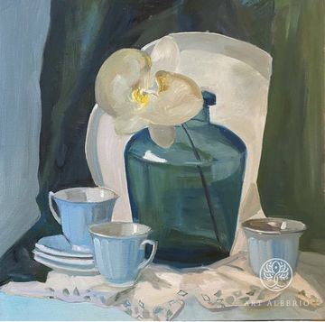 Blue magnolia with cups